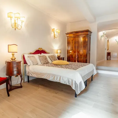 Affittacamere Luxury&charme Historical Center